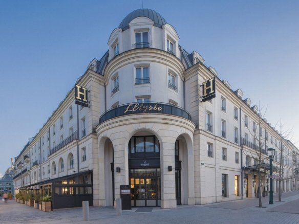 Hotel l elysee val d